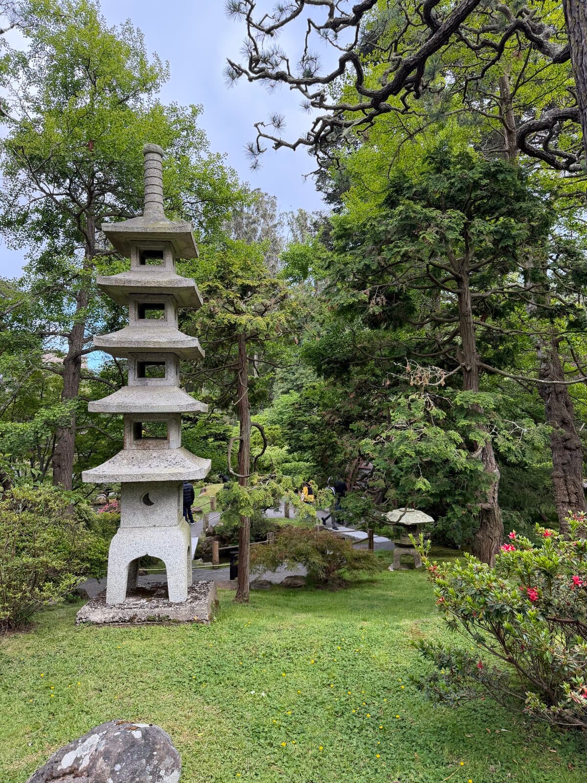 stone pagoda lantern at the japanese tea garden